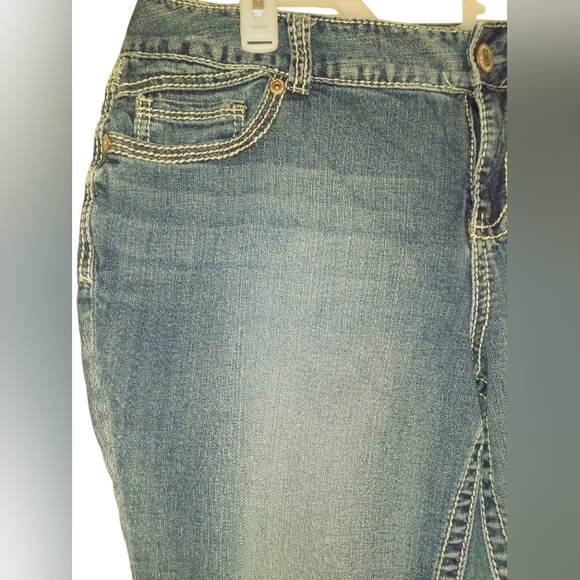 Women's Maurices blue jean capri pants 16 38" waist - Picture 4 of 11